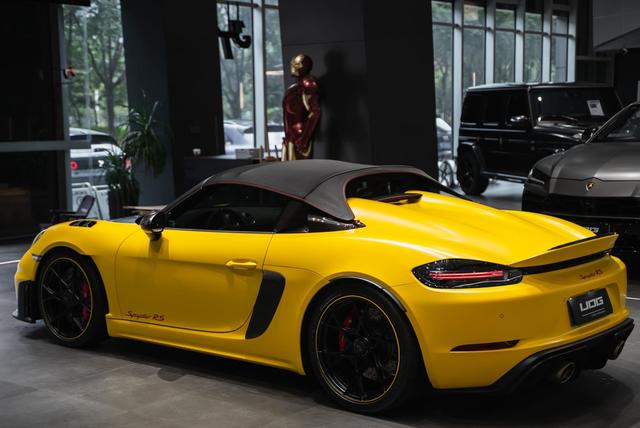 Porsche Cayman 2023 thumb 8