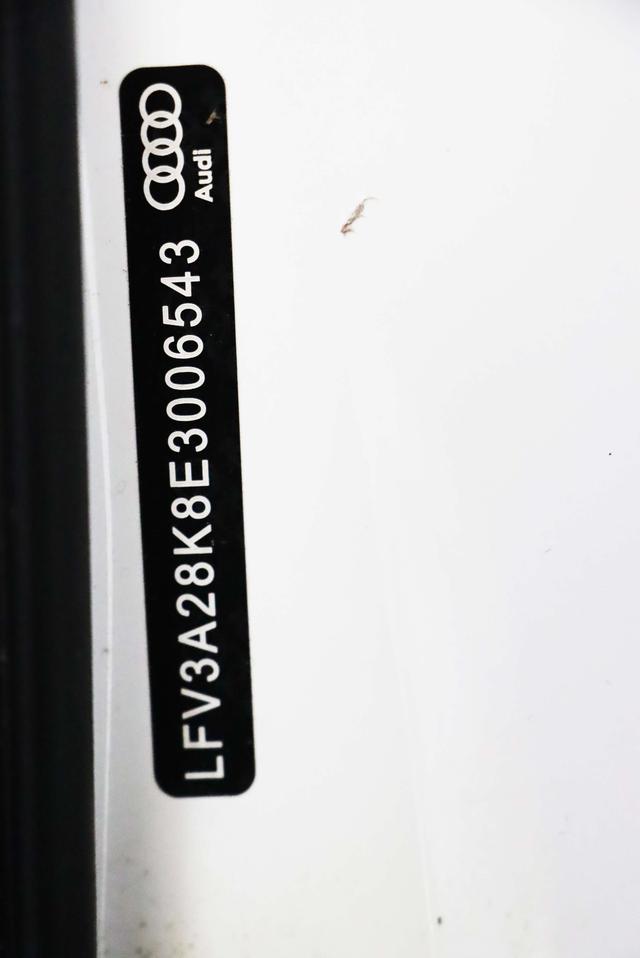 Audi A4 2014 thumb 11