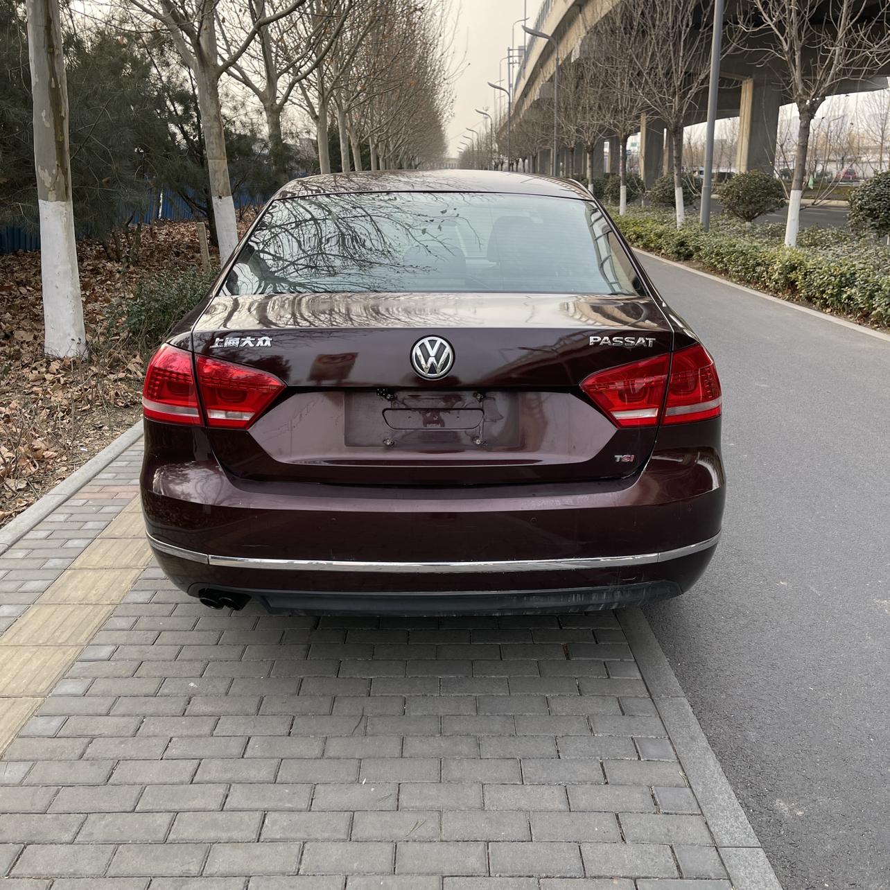 Volkswagen Passat 2011 thumb 3