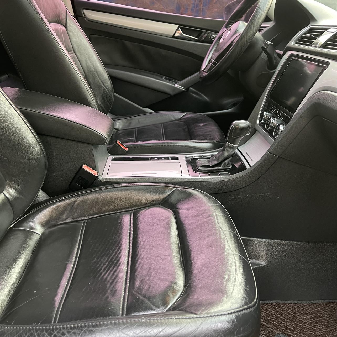 Volkswagen Passat 2011 thumb 6