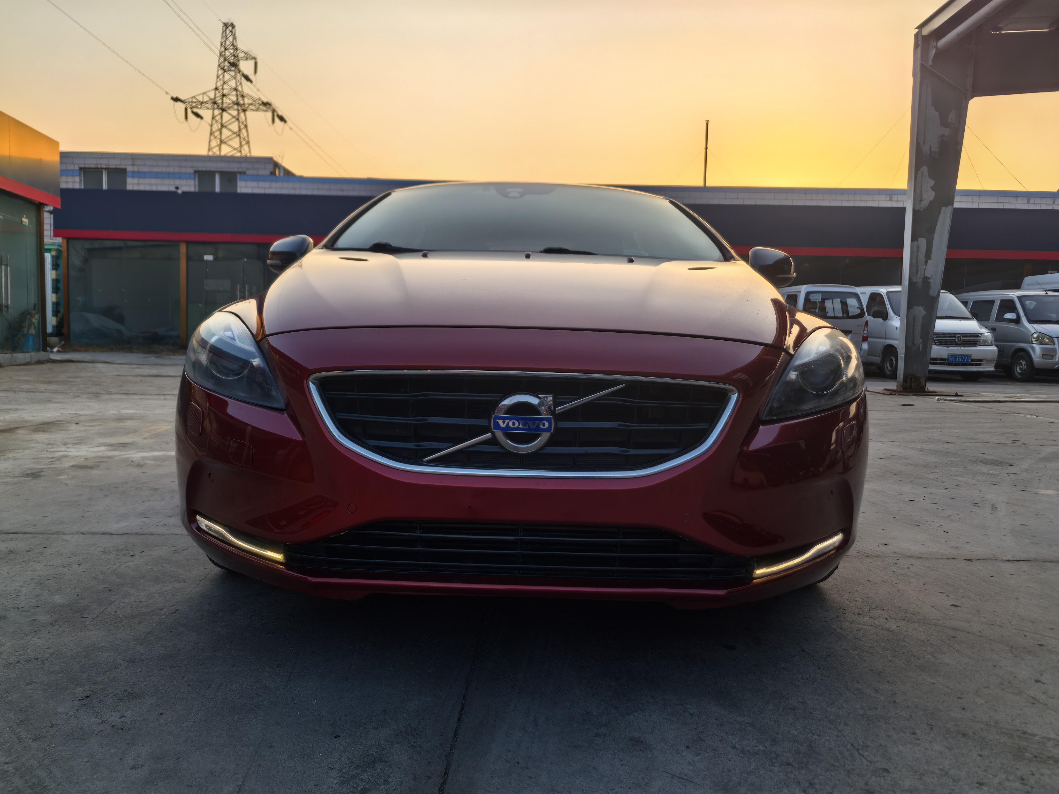 Volvo V40 2014 thumb 12