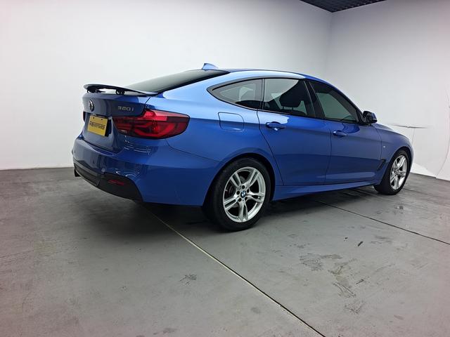 BMW 3 серии 2019 thumb 5