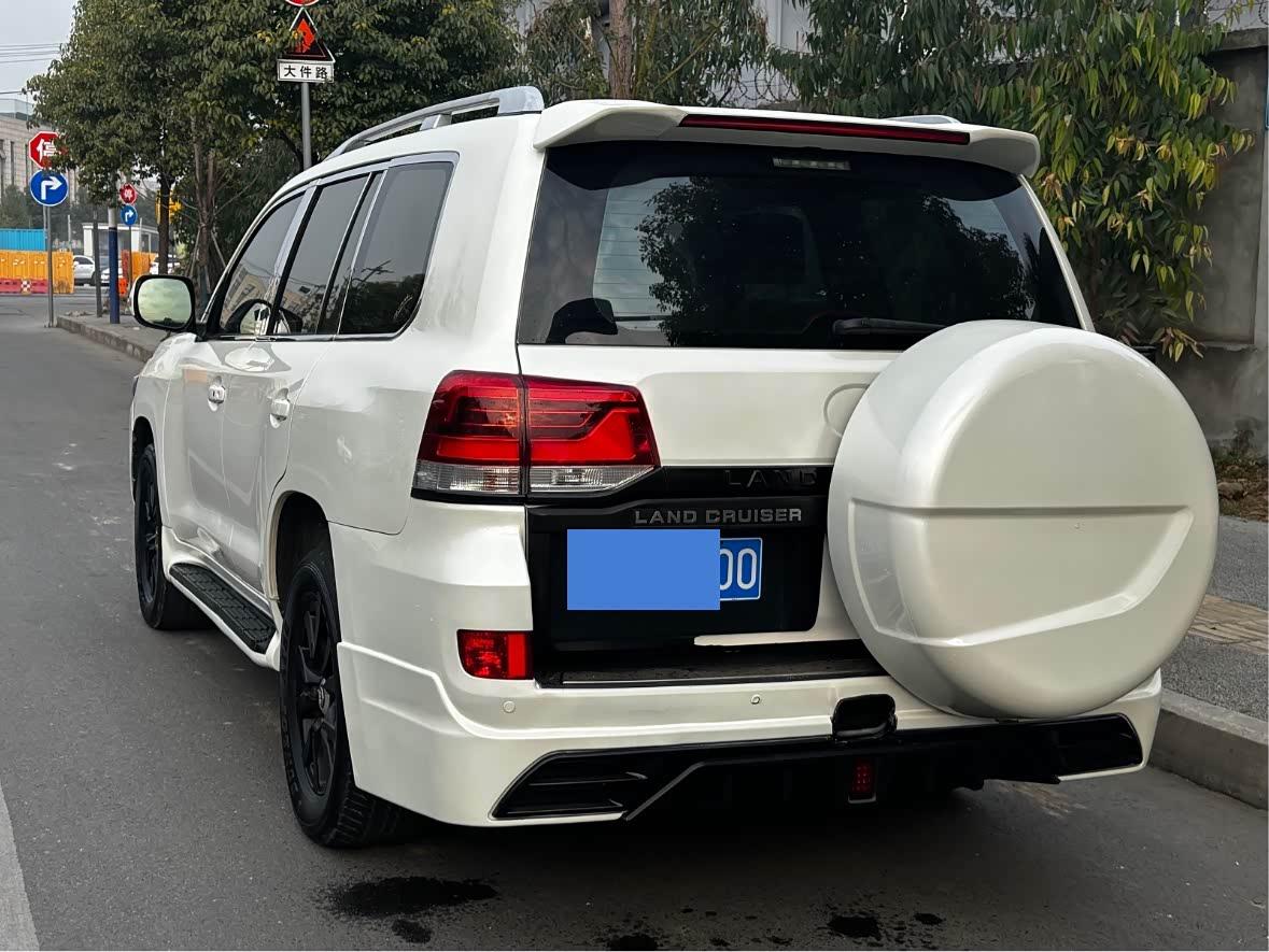 Toyota Land Cruiser 2014 thumb 2