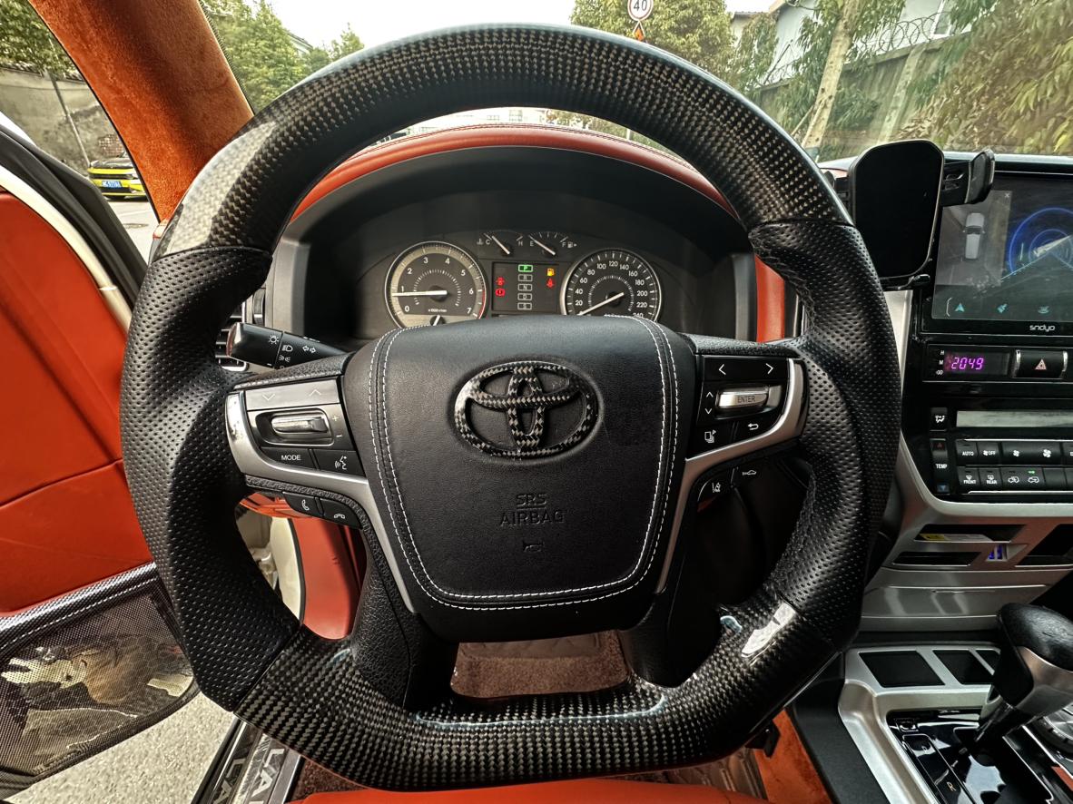 Toyota Land Cruiser 2014 thumb 11
