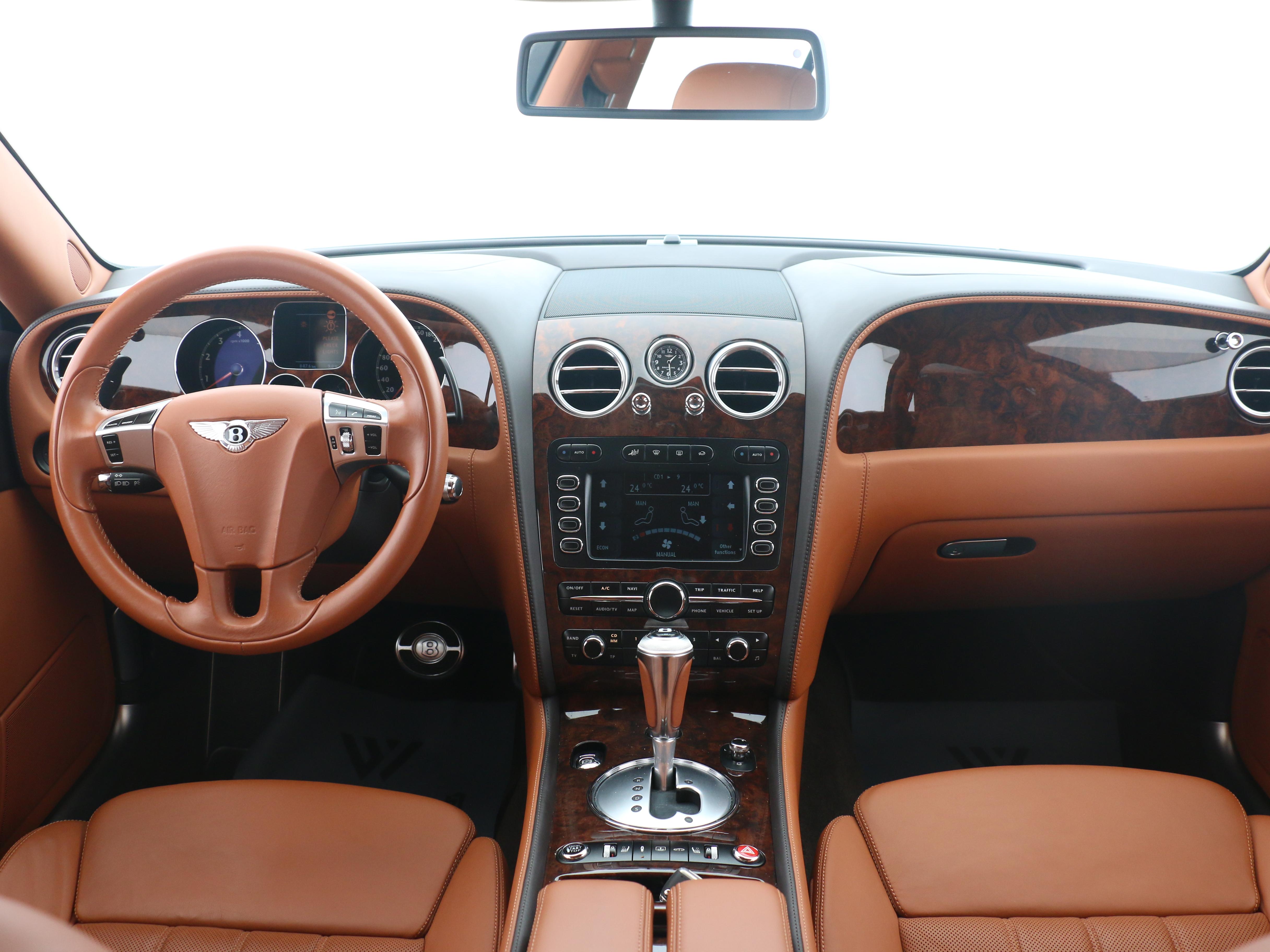 Bentley Flying Spur 2011 thumb 11