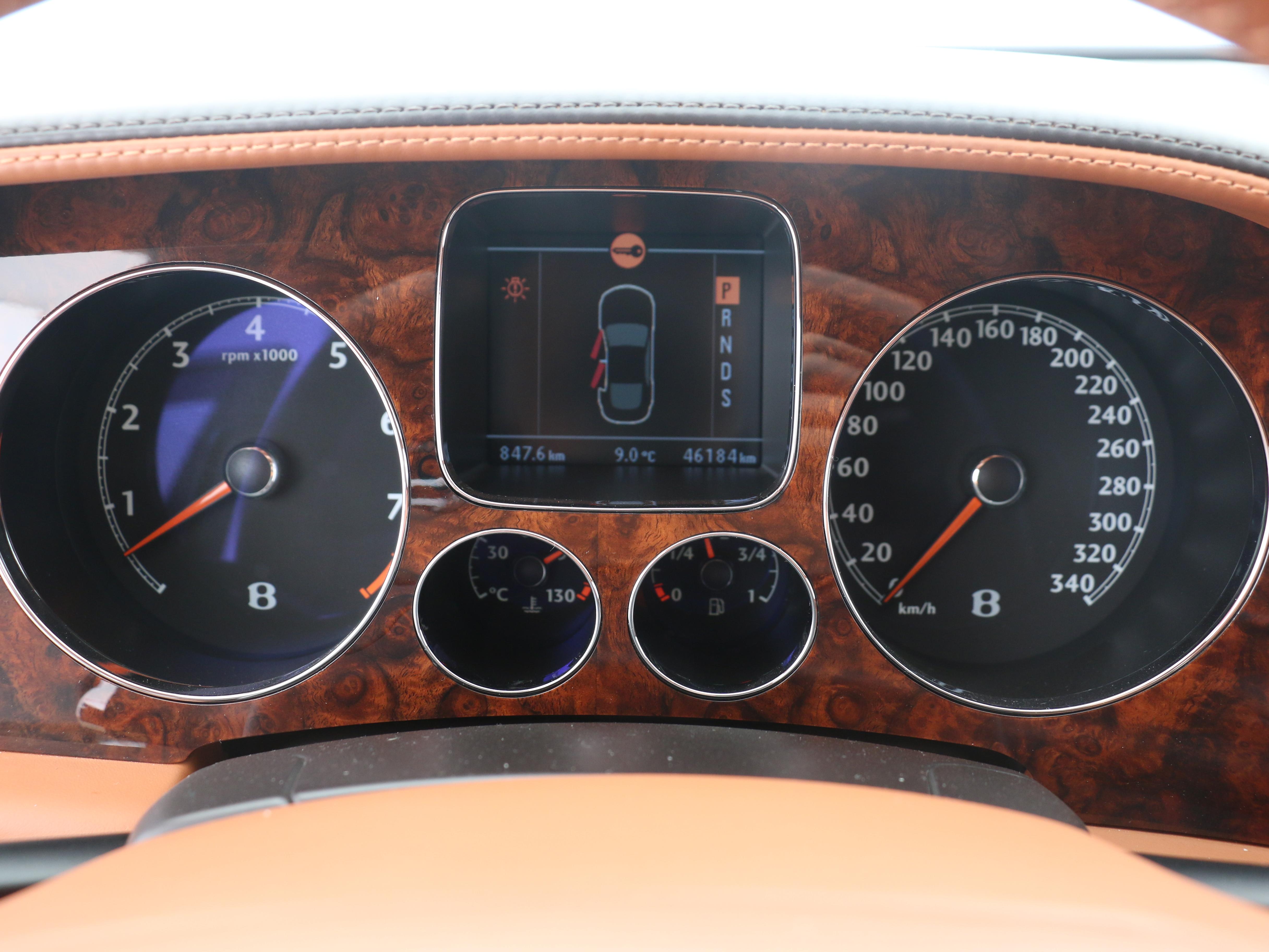 Bentley Flying Spur 2011 thumb 12