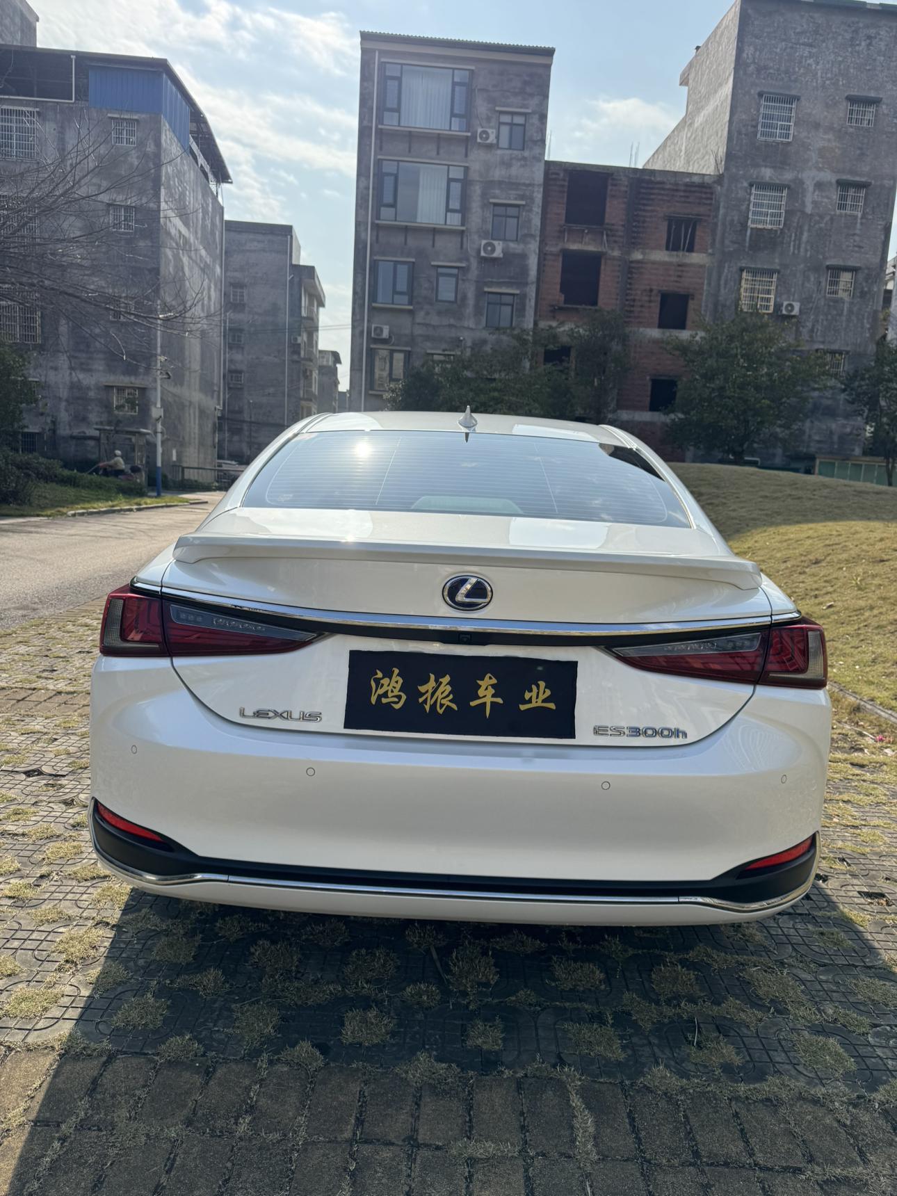 Lexus ES 2020 thumb 5