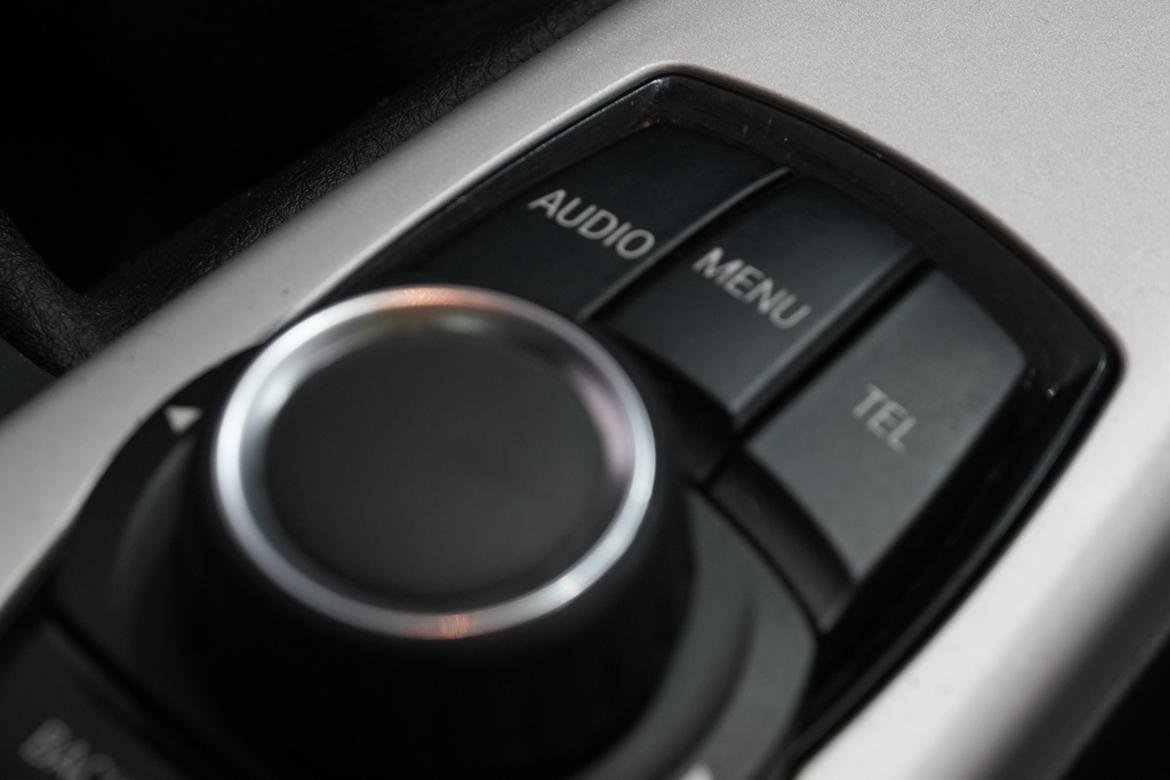 BMW 3 серии 2015 thumb 9
