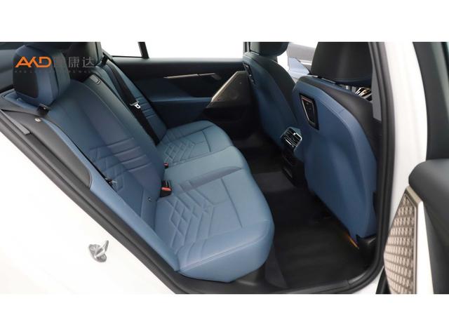 BMW 5 серии 2024 thumb 5