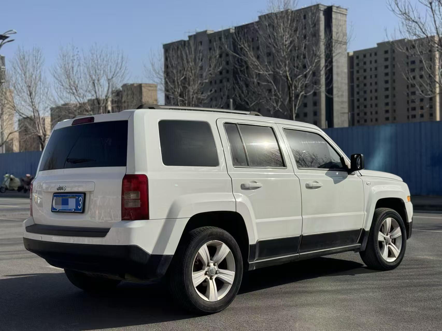 Jeep Cherokee 2013 thumb 4