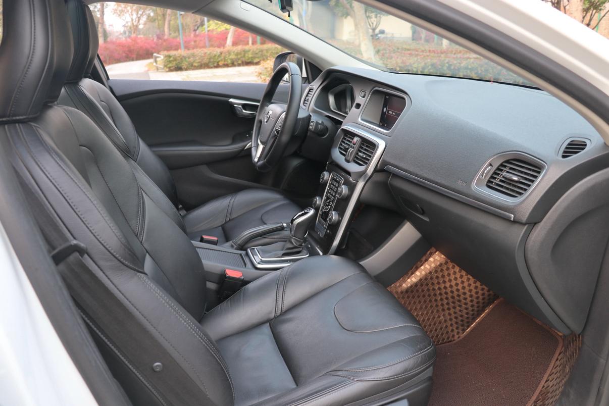Volvo V40 2018 thumb 7
