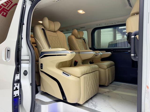 Toyota Granvia 2023 thumb 11
