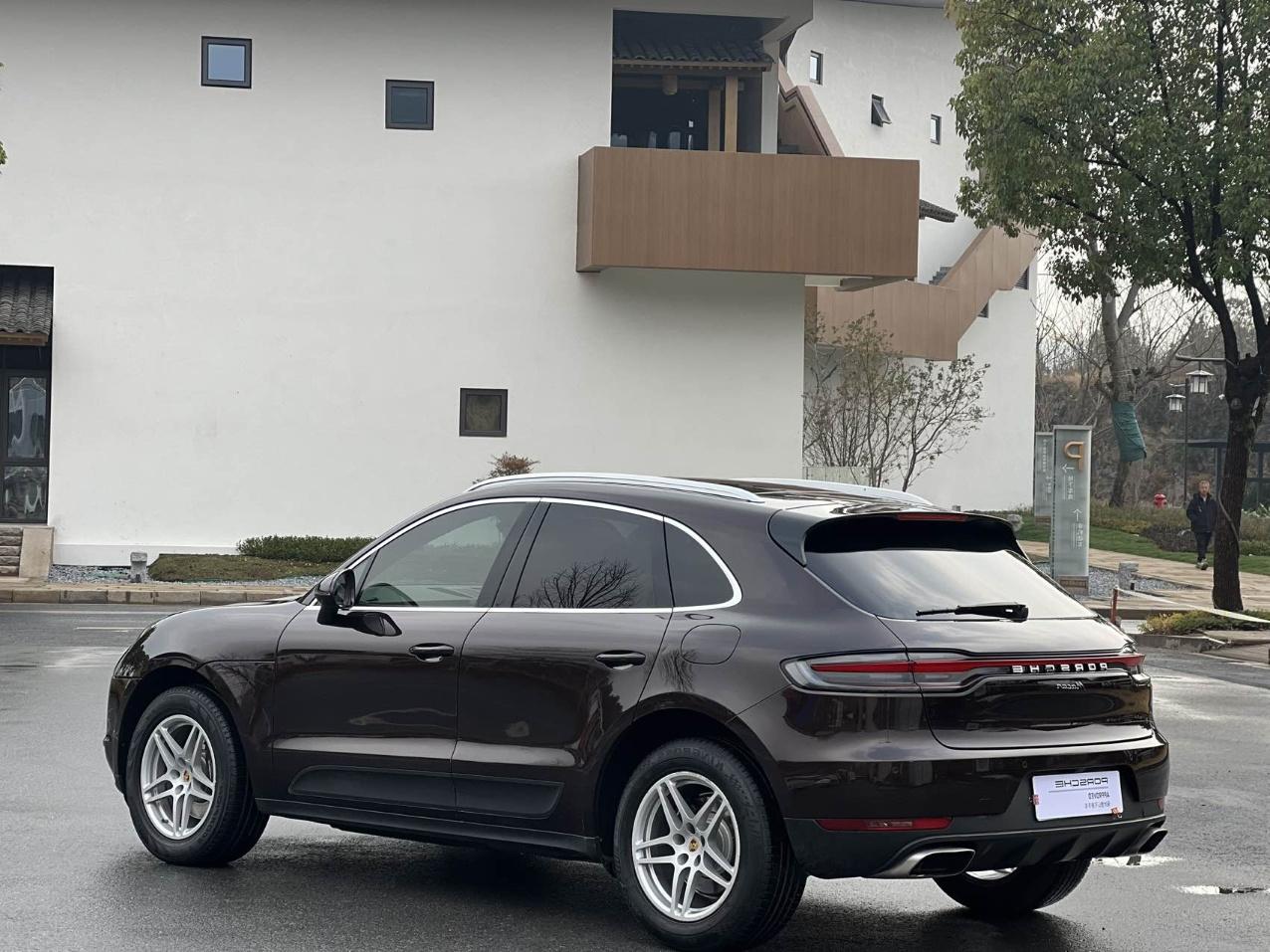 Porsche Macan 2019 thumb 3