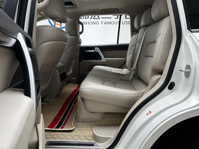Toyota Land Cruiser 2019 thumb 9