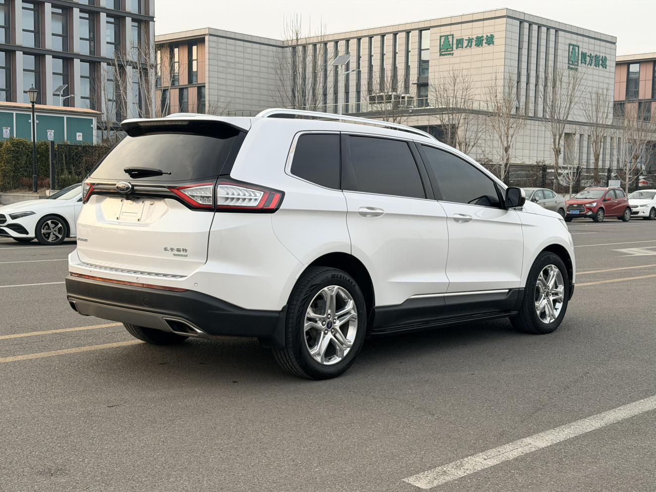 Ford Edge 2016 thumb 4