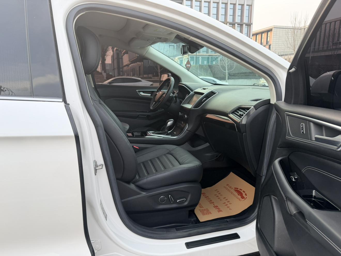 Ford Edge 2016 thumb 6