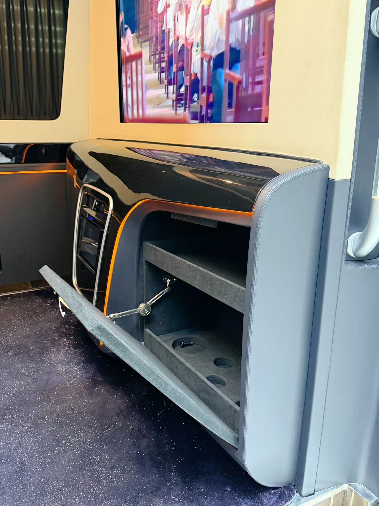 Mercedes-Benz Sprinter 2019 thumb 8