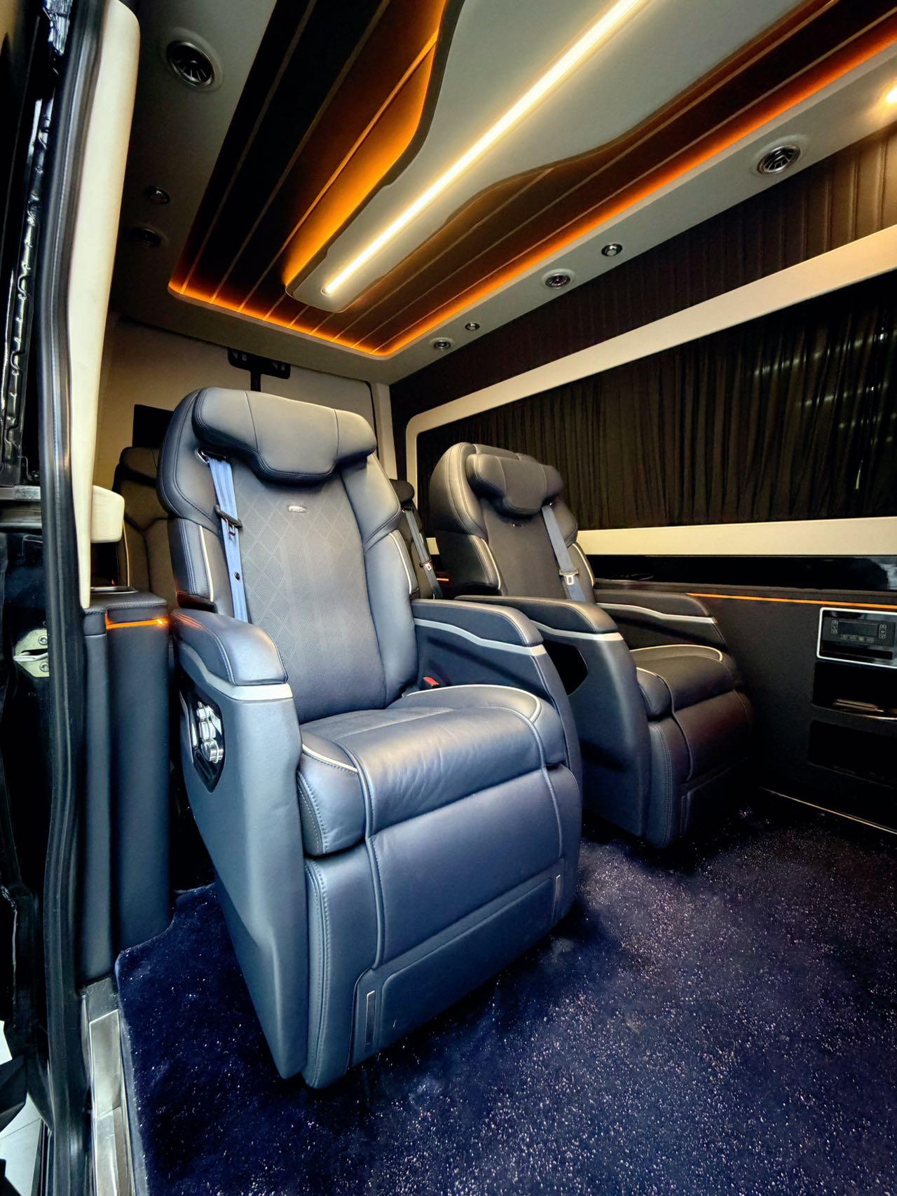 Mercedes-Benz Sprinter 2019 thumb 10