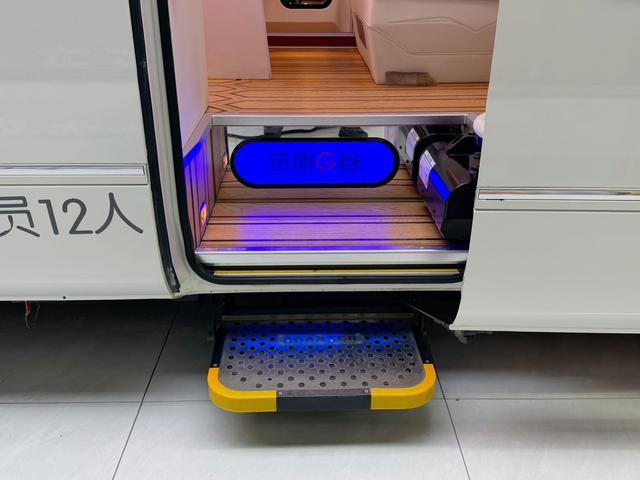 Toyota Coaster 2022 thumb 5
