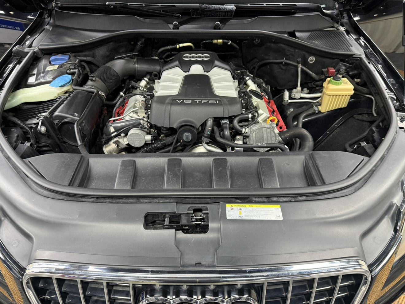 Audi Q7 2014 thumb 7
