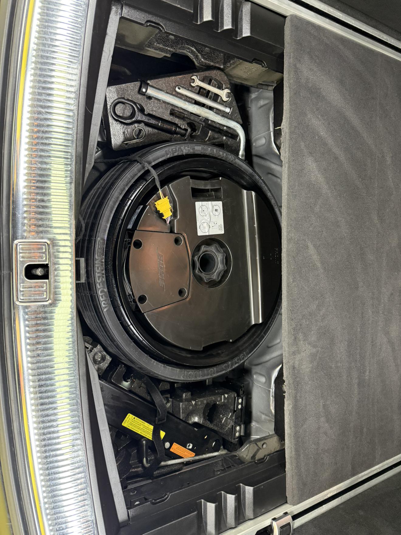 Audi Q7 2014 thumb 11