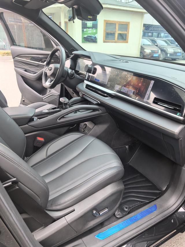 Geely Xingyue L 2024 thumb 7