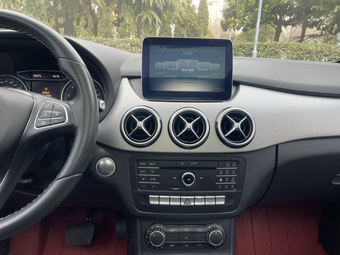 Mercedes-Benz B-Класс 2017 thumb 10