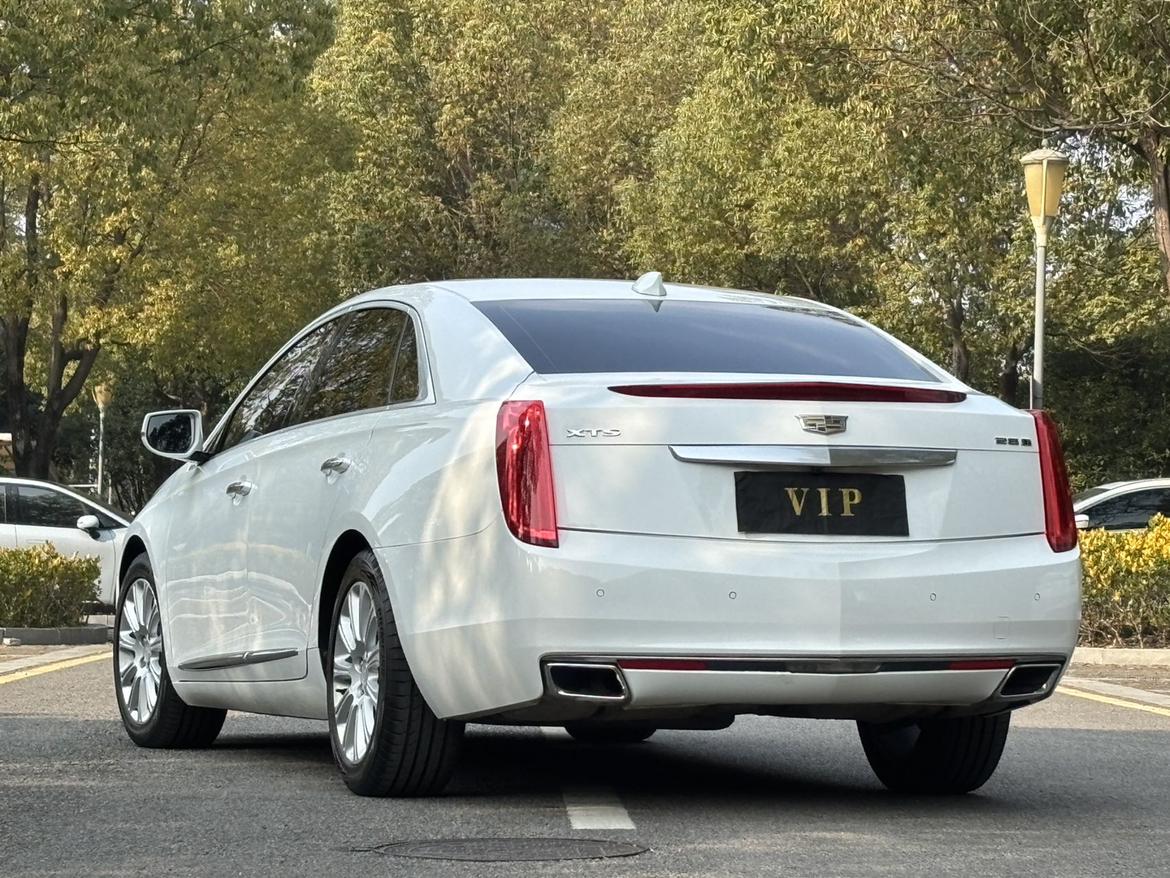 Cadillac XTS 2017 thumb 3