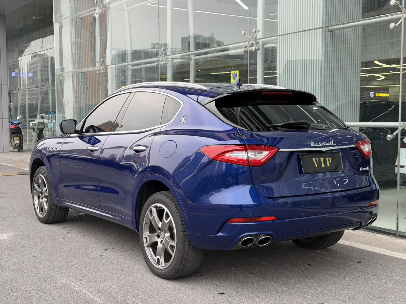 Maserati Levante 2017 thumb 2