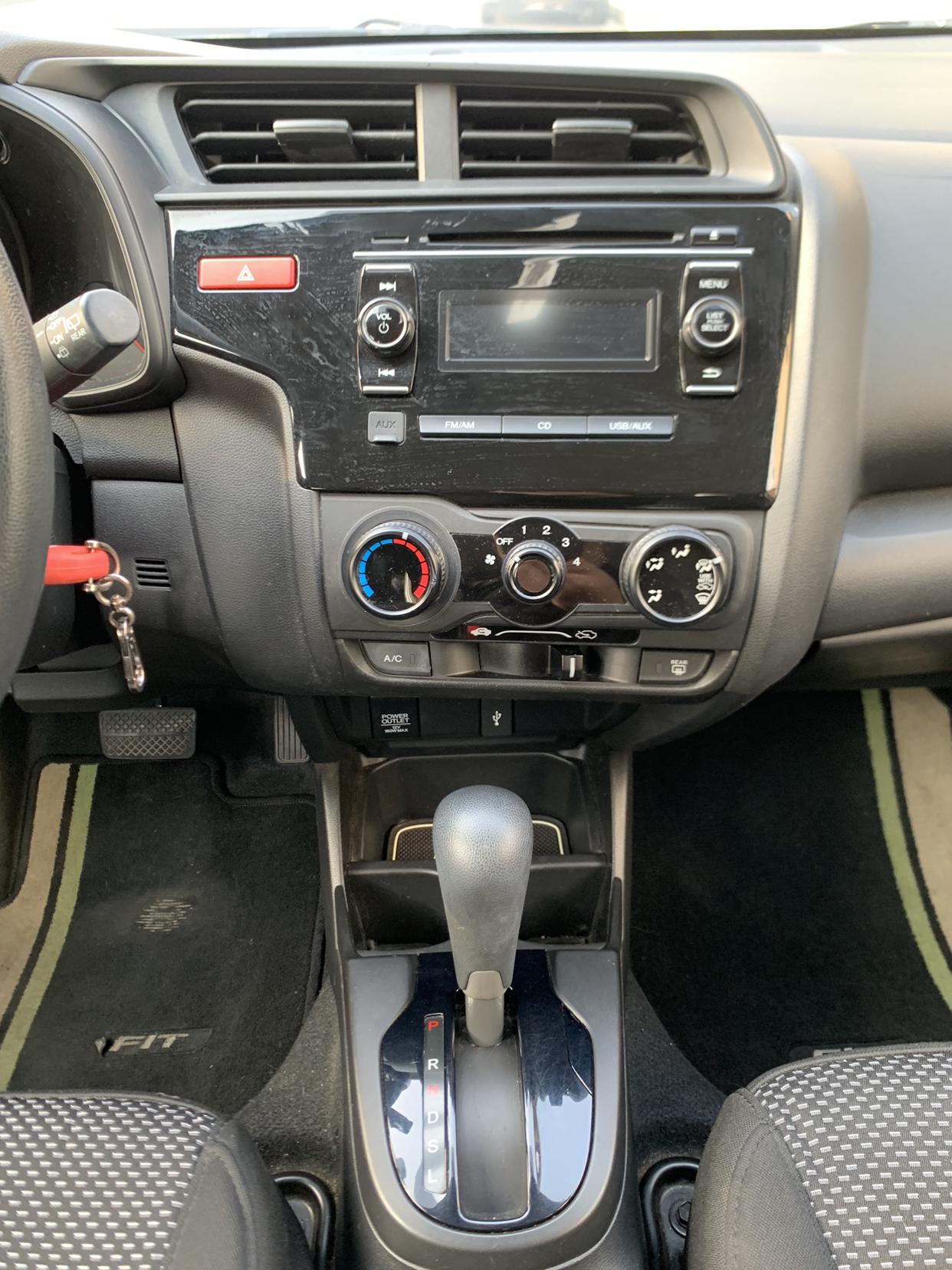 Honda Fit Shuttle 2016 thumb 9
