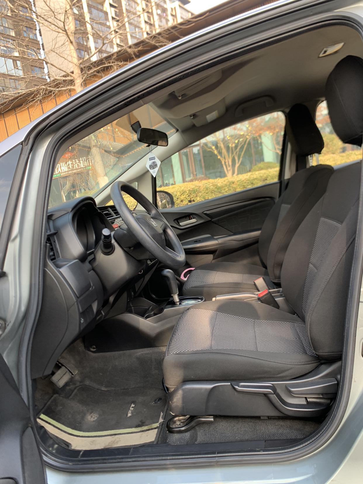 Honda Fit Shuttle 2016 thumb 12