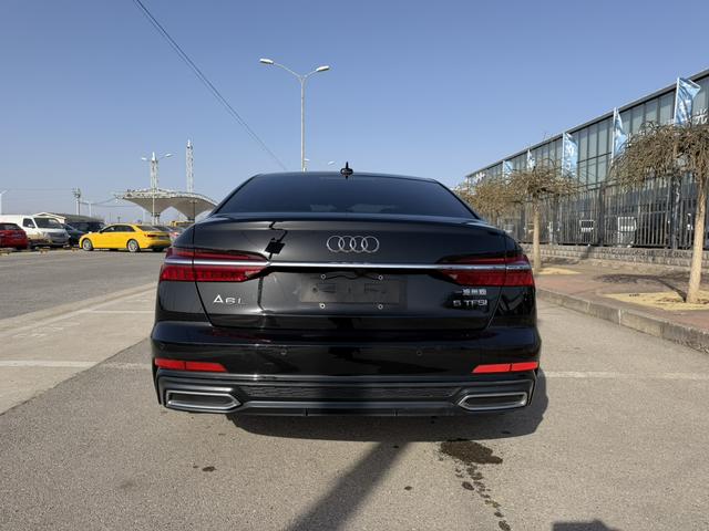 Audi A6 2022 thumb 3