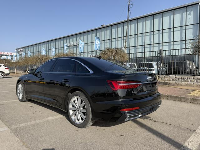 Audi A6 2022 thumb 4