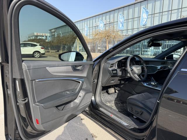 Audi A6 2022 thumb 6
