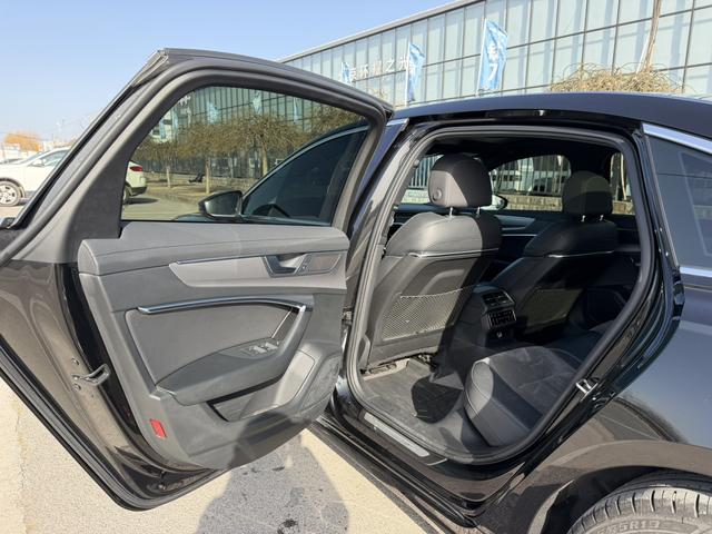 Audi A6 2022 thumb 12