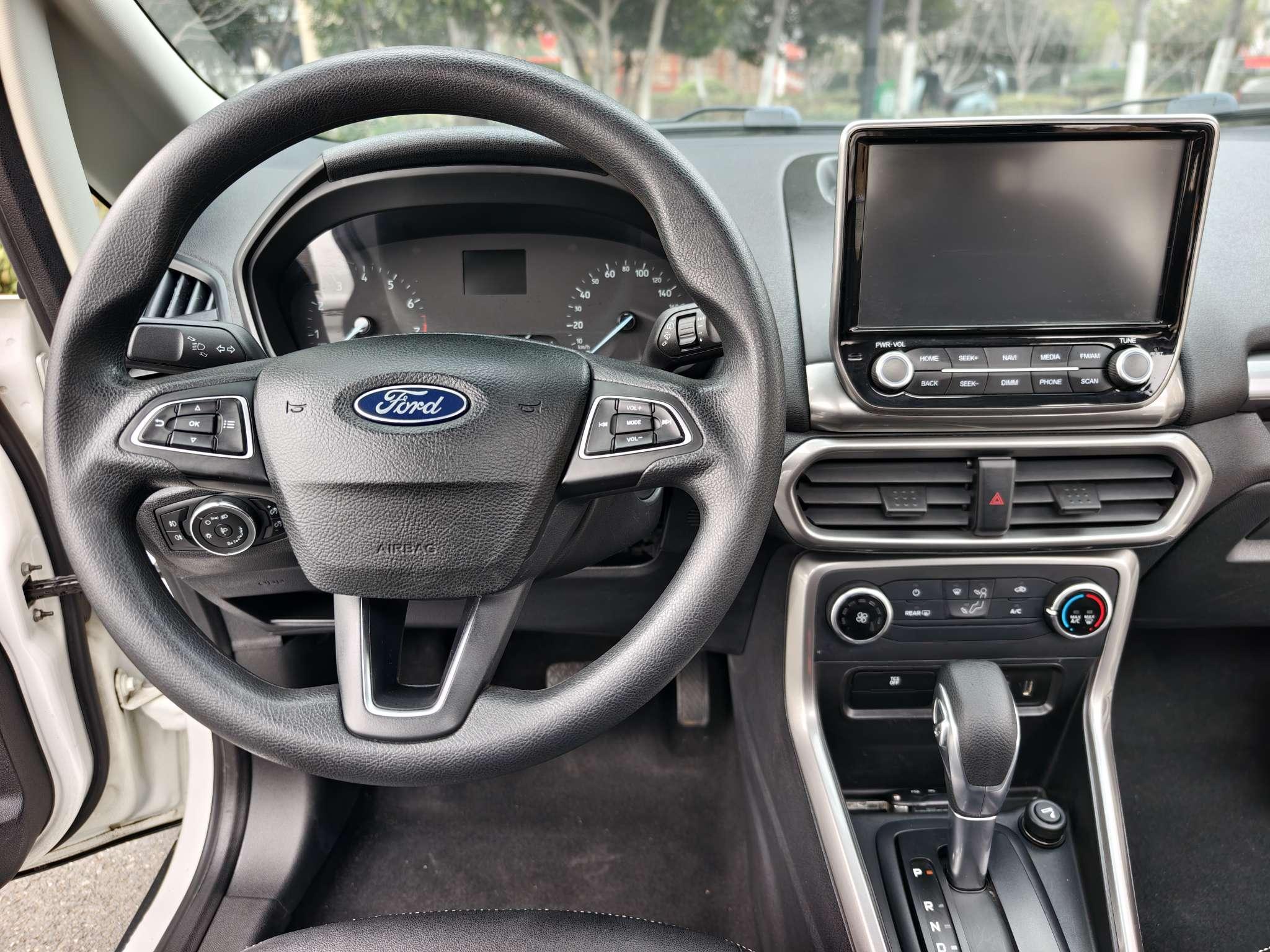 Ford EcoSport 2018 thumb 10