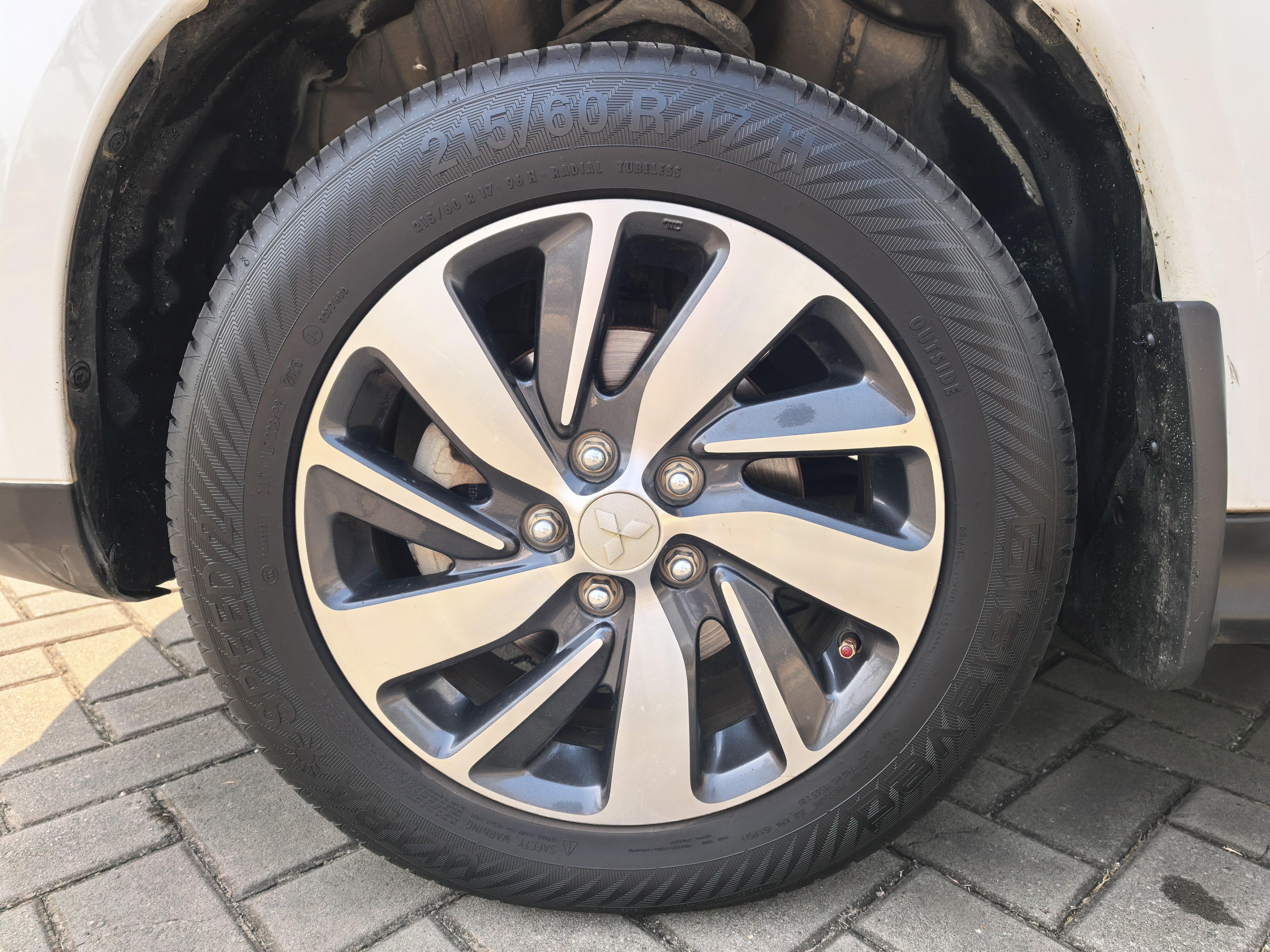 Mitsubishi ASX 2018 thumb 5