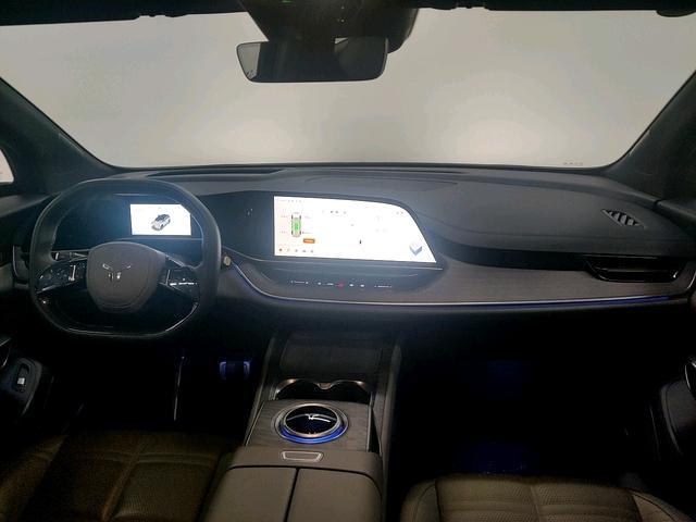 Hongqi Tiangong 08 2025 thumb 6