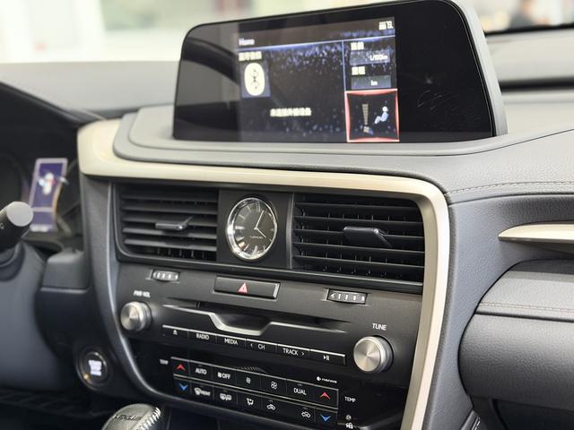 Lexus RX 2020 thumb 4