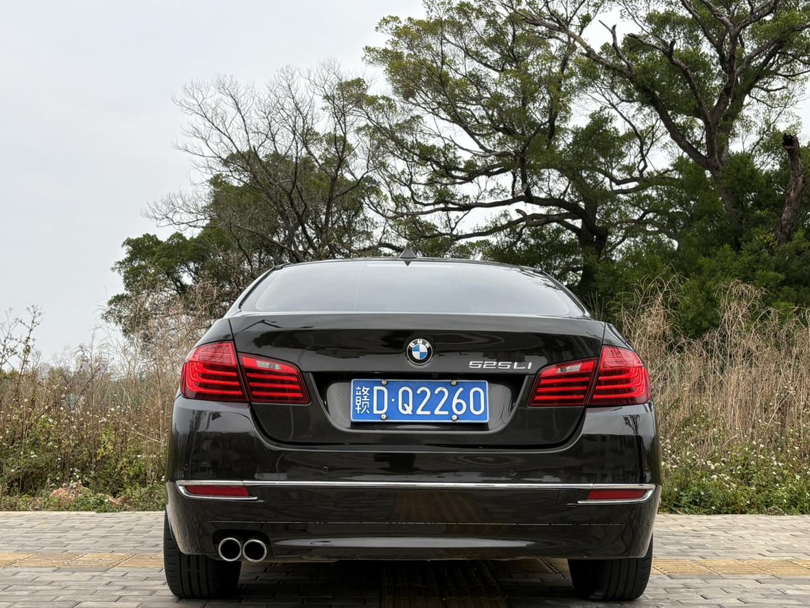 BMW 5 серии 2016 thumb 4