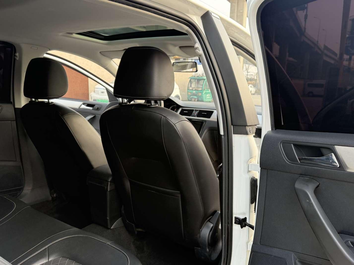 Skoda Scala 2019 thumb 5