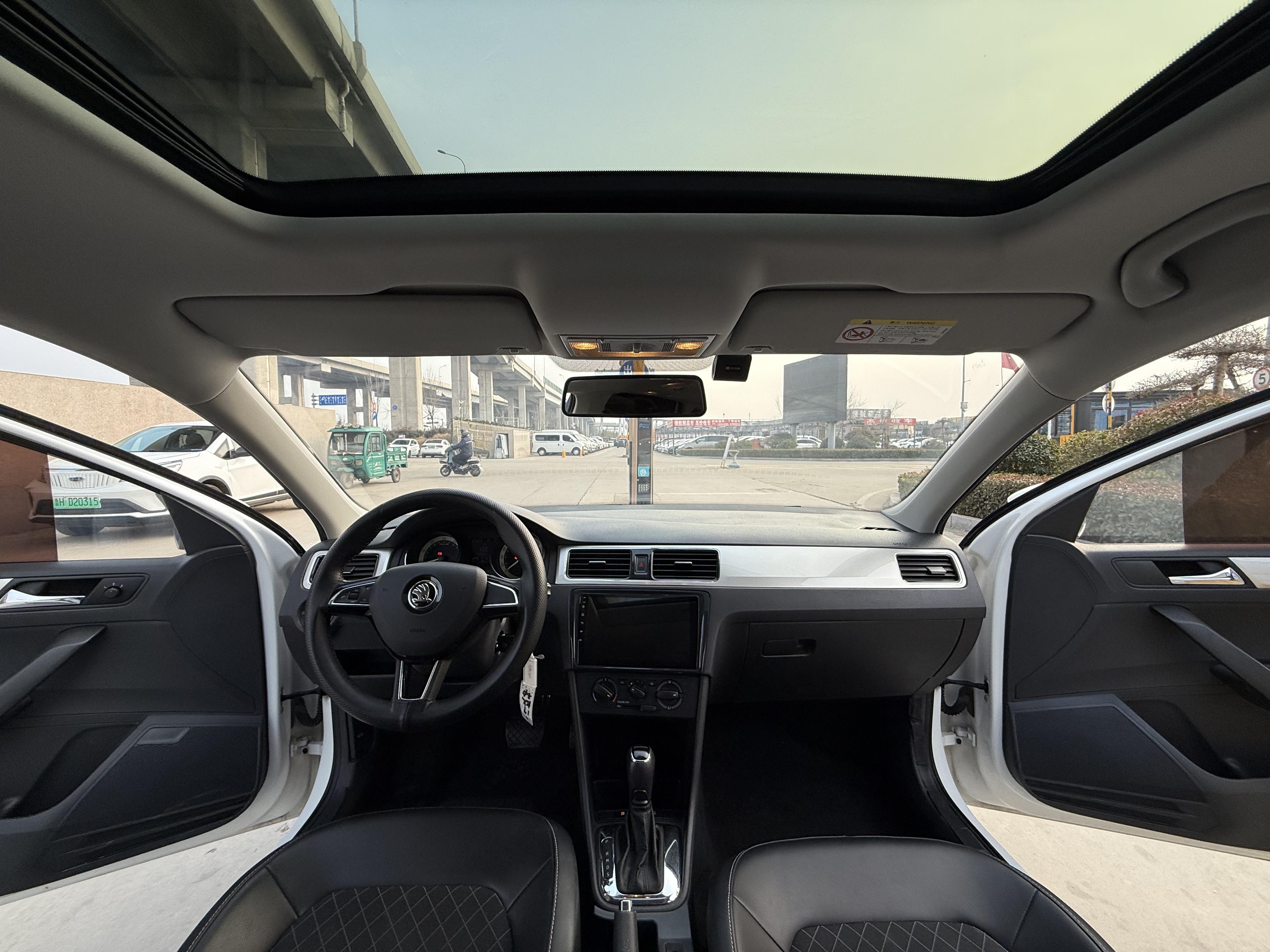 Skoda Scala 2019 thumb 6