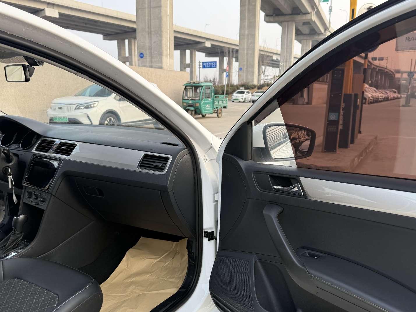 Skoda Scala 2019 thumb 9