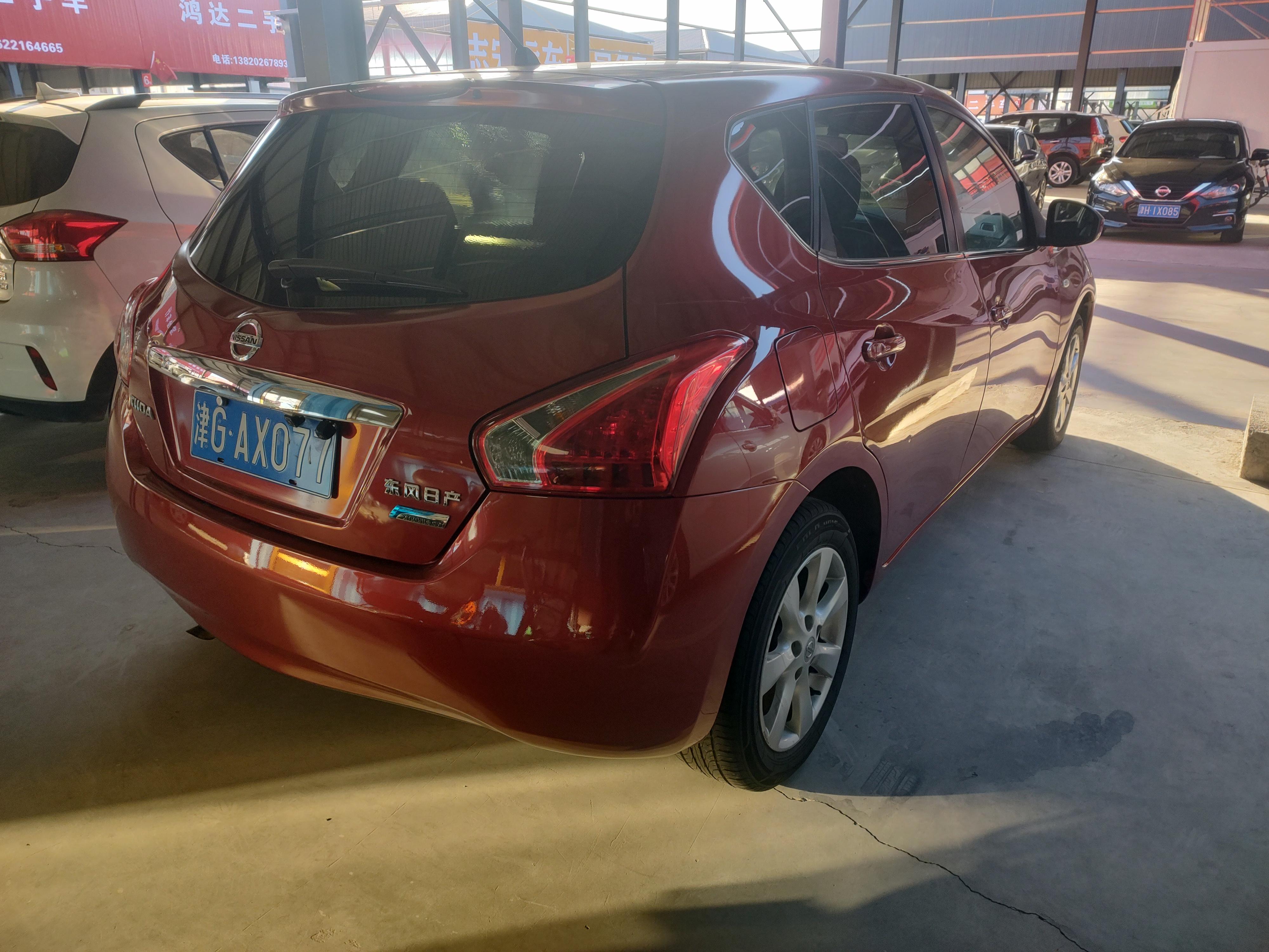 Nissan Tiida 2013 thumb 4
