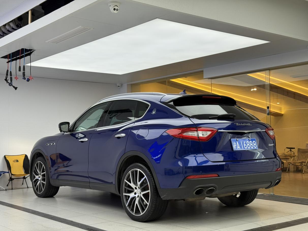 Maserati Levante 2017 thumb 2