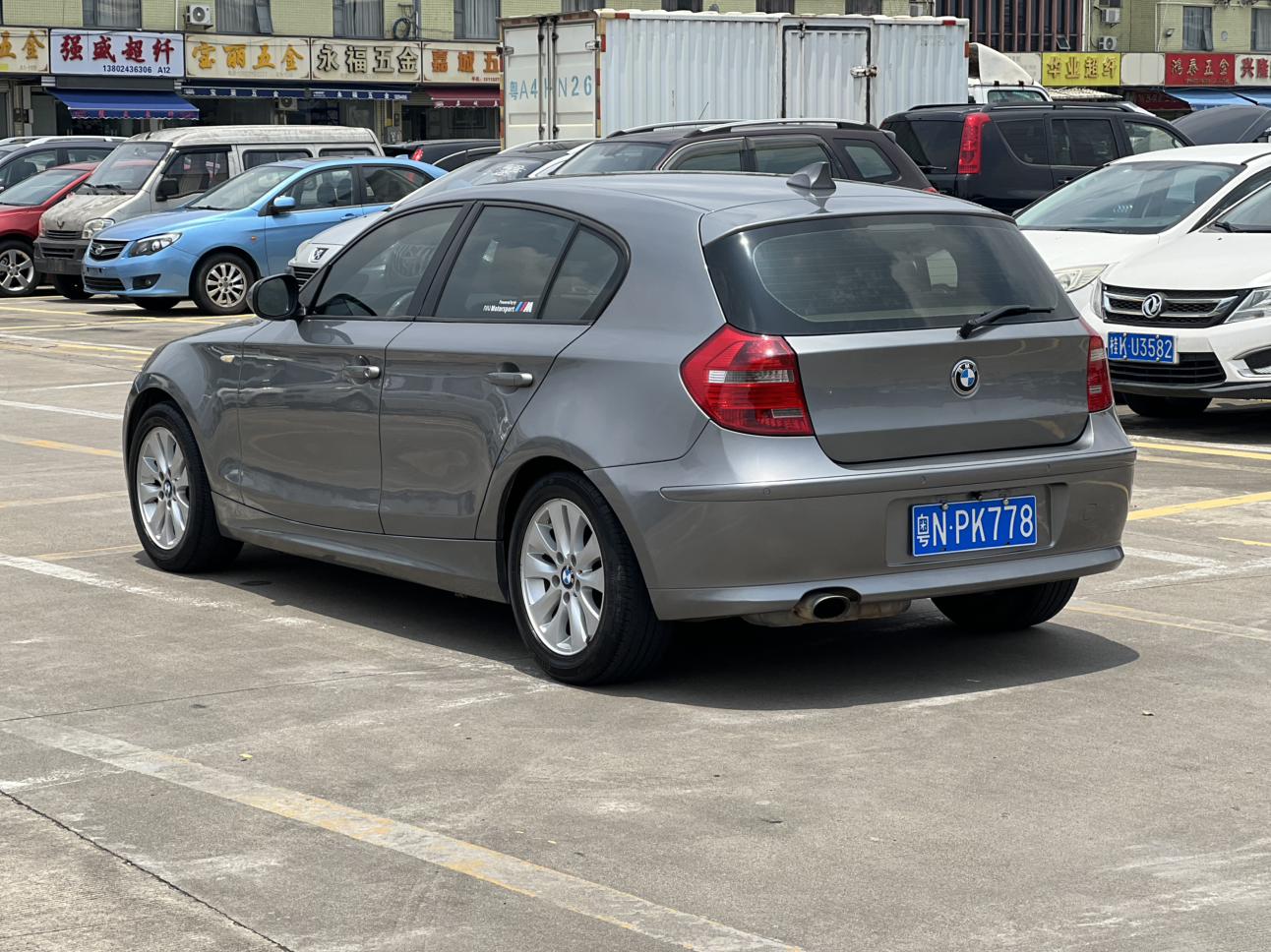 BMW 1 серии 2010 thumb 3