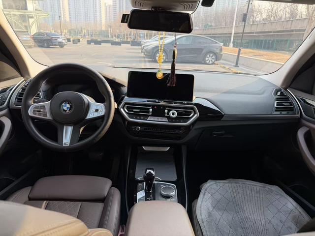 BMW X3 2022 thumb 3
