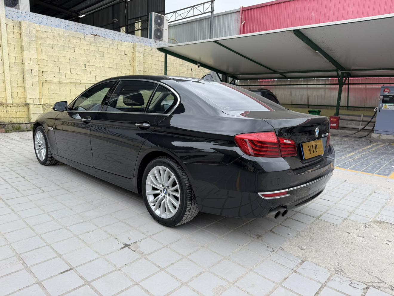 BMW 5 серии 2014 thumb 11