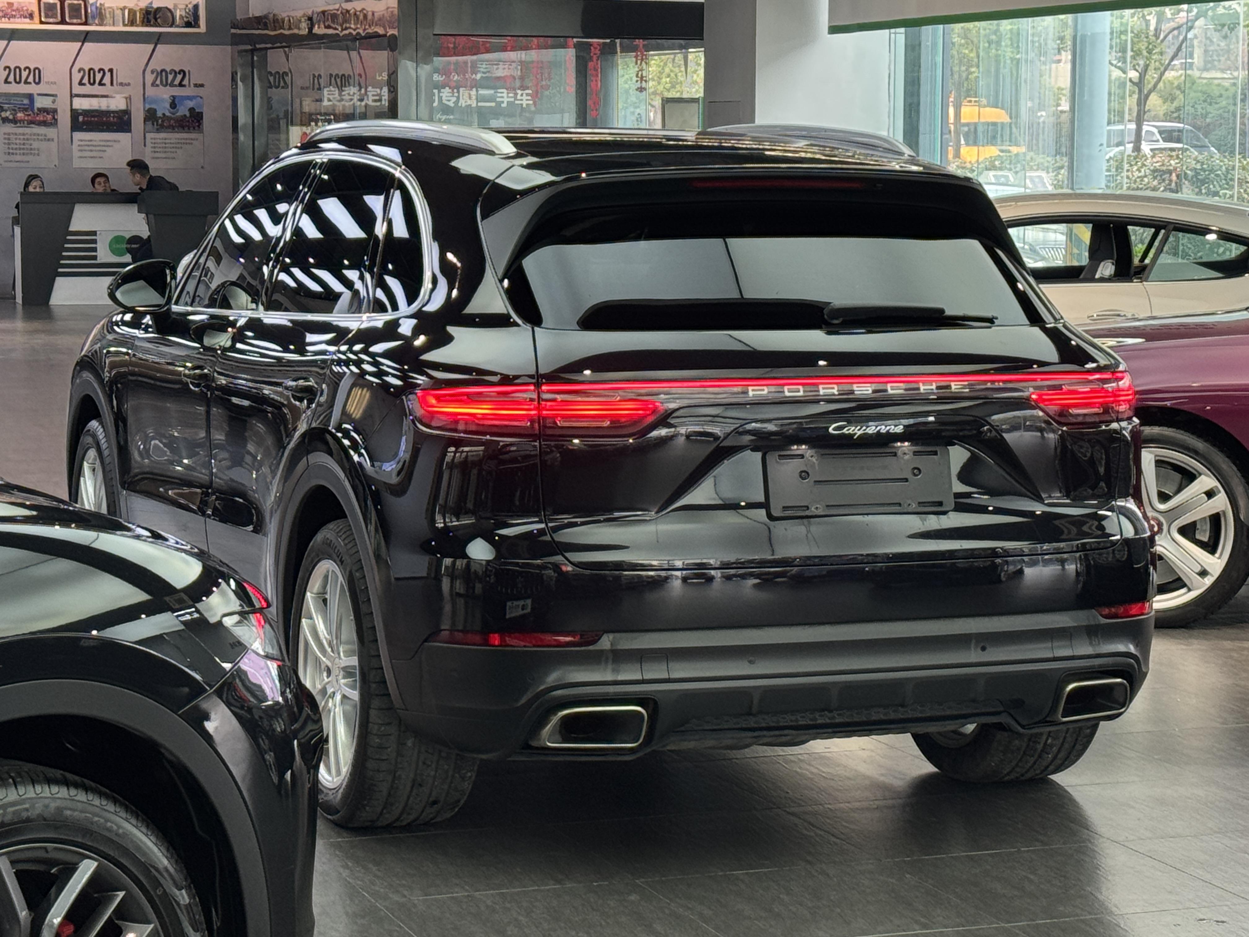 Porsche Cayenne 2019 thumb 3
