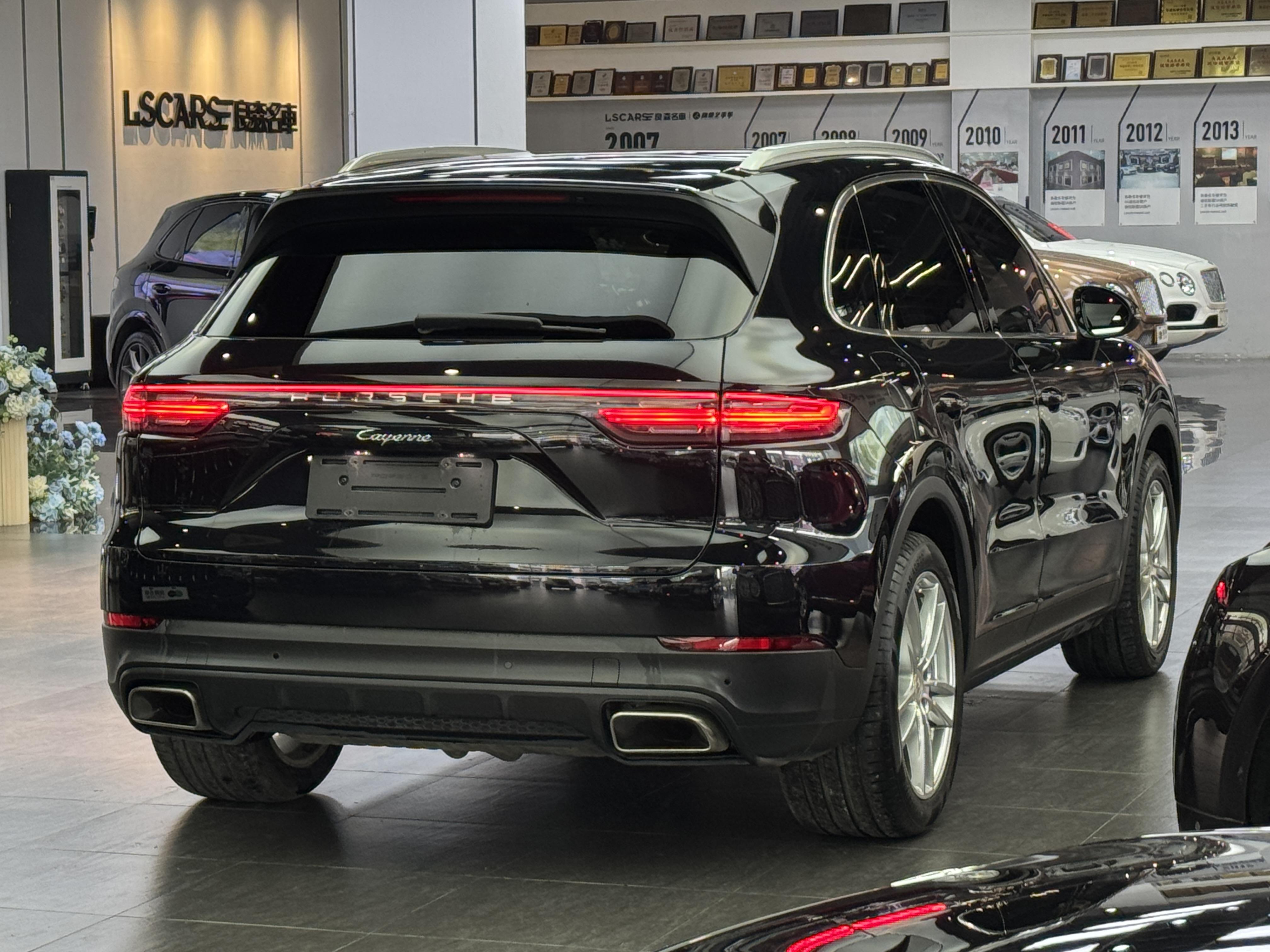 Porsche Cayenne 2019 thumb 5